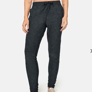 Outdoor Voices All Day Sweatpant in Charcoal, Size Small